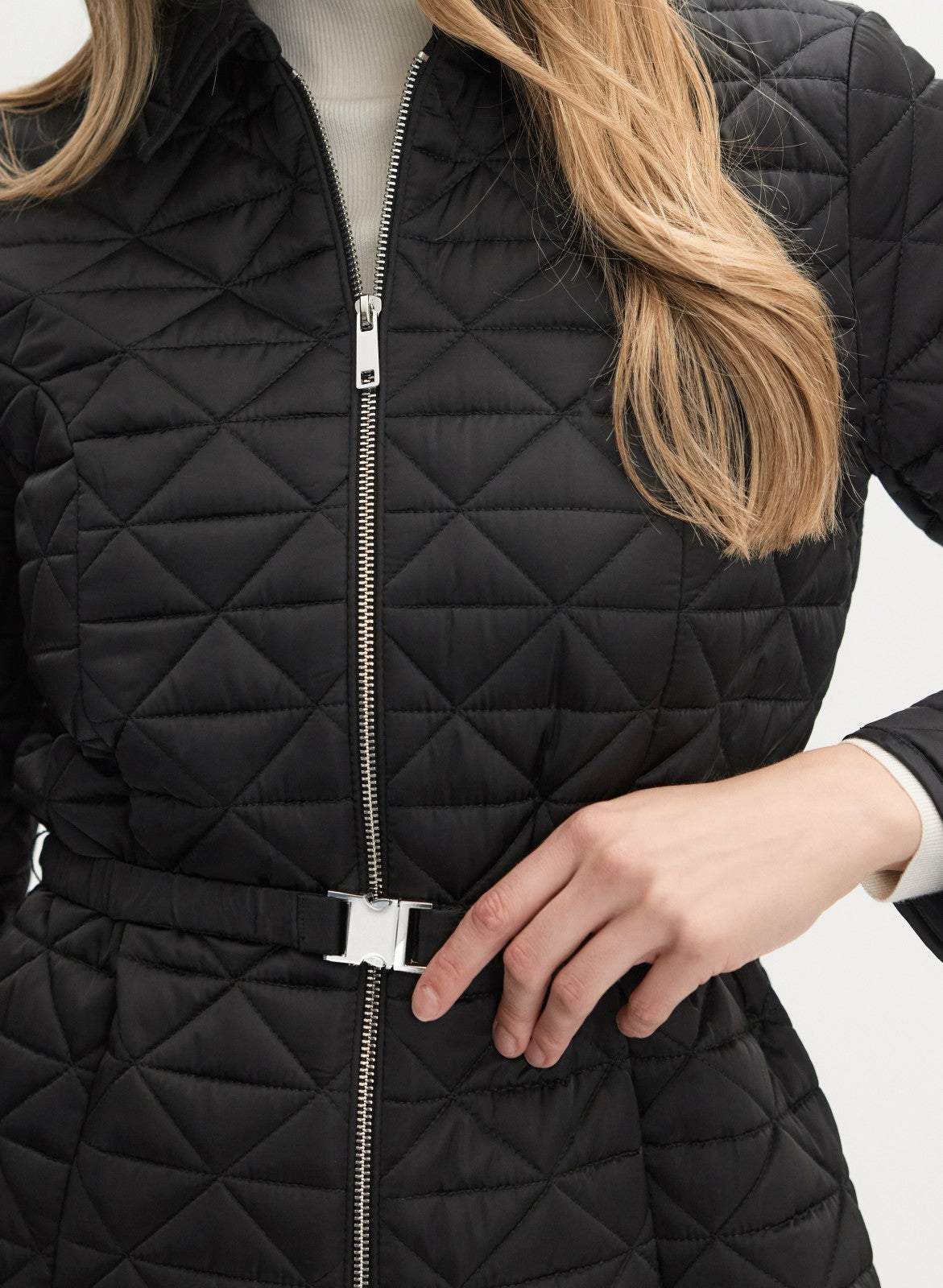 Women Belted Diamond Quilt Coat Black | Melanie Lyne