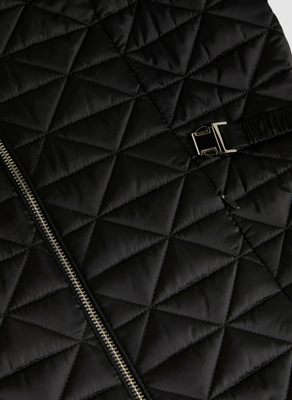Women Belted Diamond Quilt Coat Black | Melanie Lyne