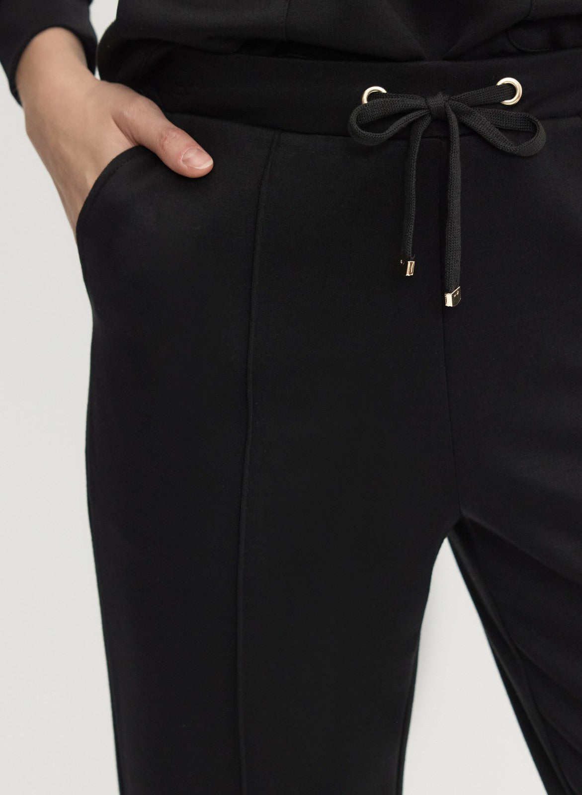 Women Pull-On Drawstring Pants Black | Melanie Lyne