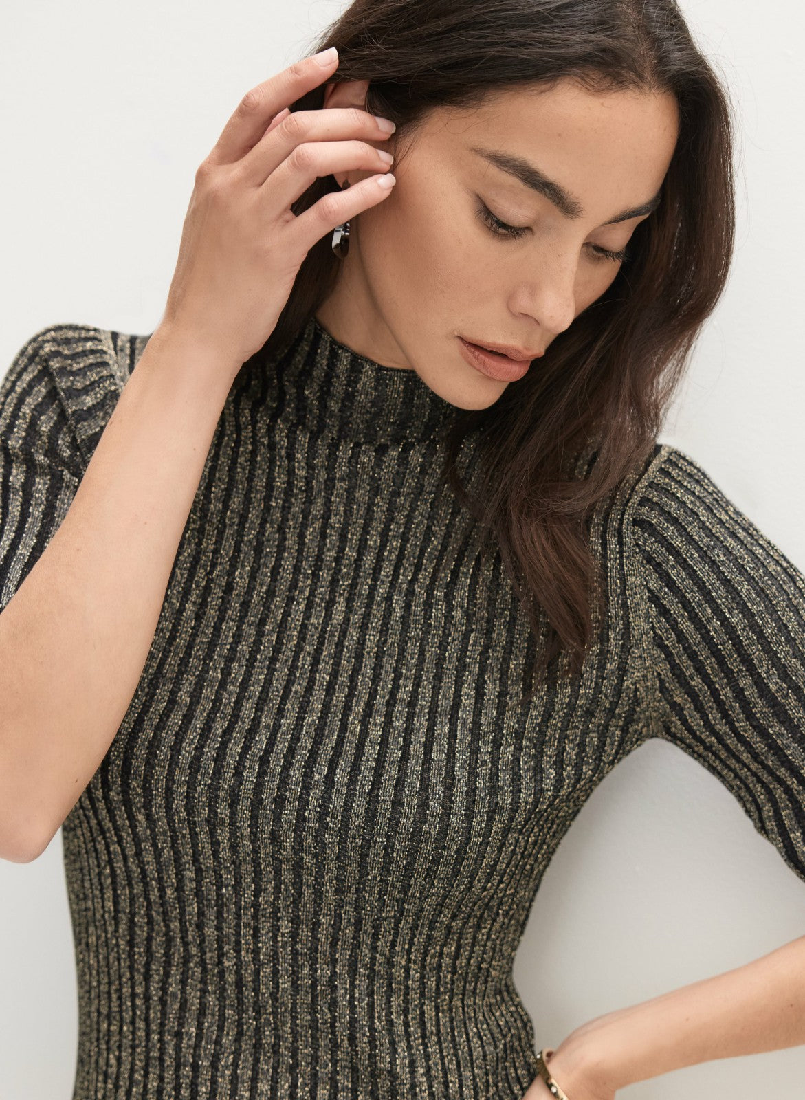 Women Metallic Rib Knit Sweater Black | Melanie Lyne