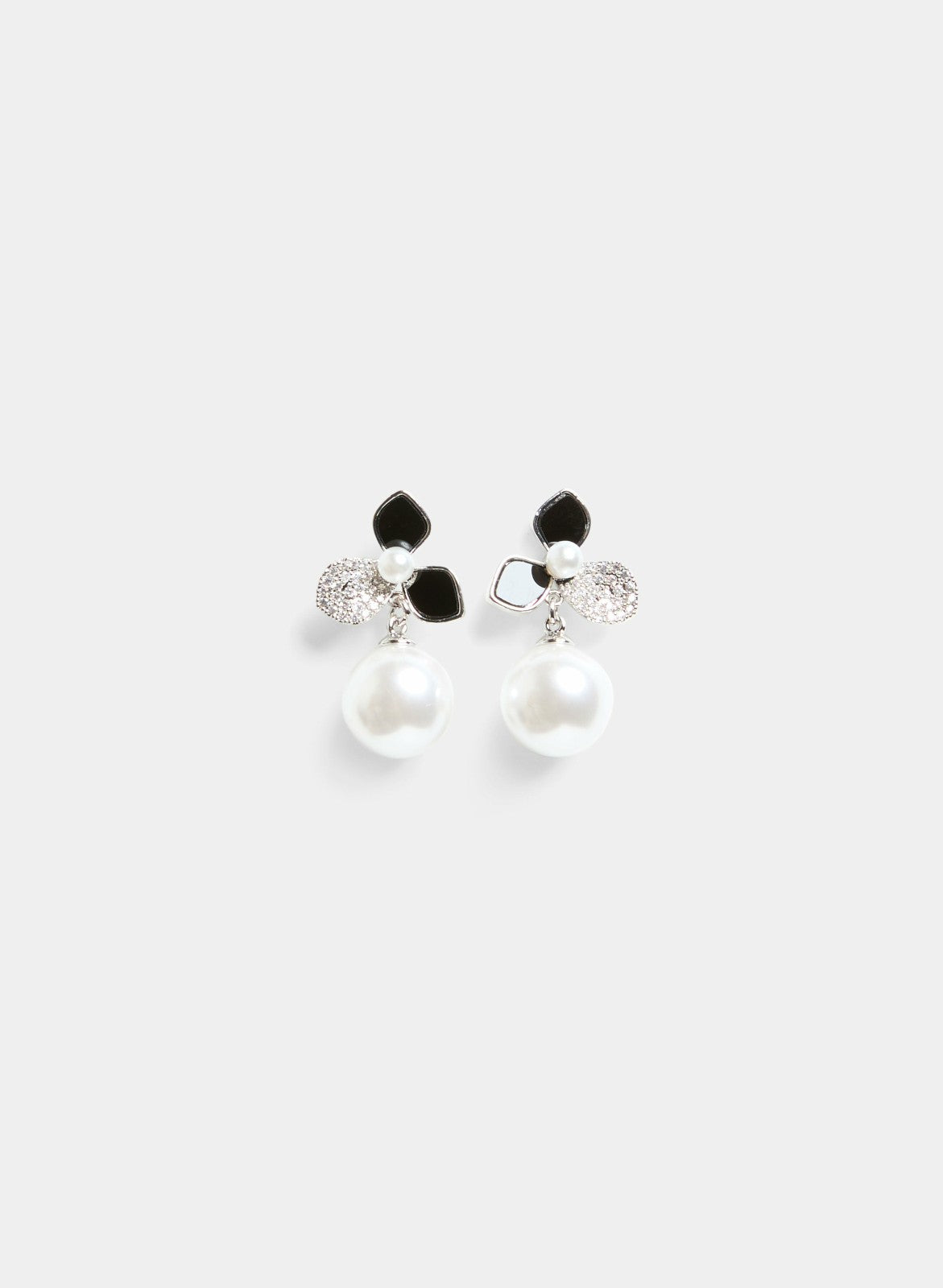 Women Floral Pearl Drop Earrings Pearl | Melanie Lyne